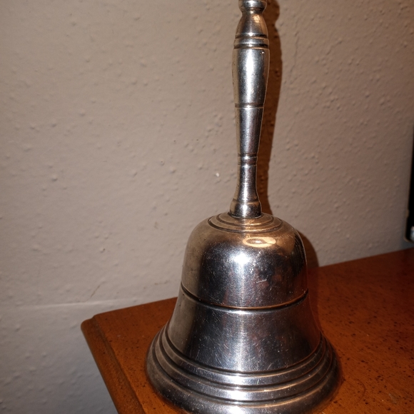 Silver Cast Metal Bell - Picture 8 of 8